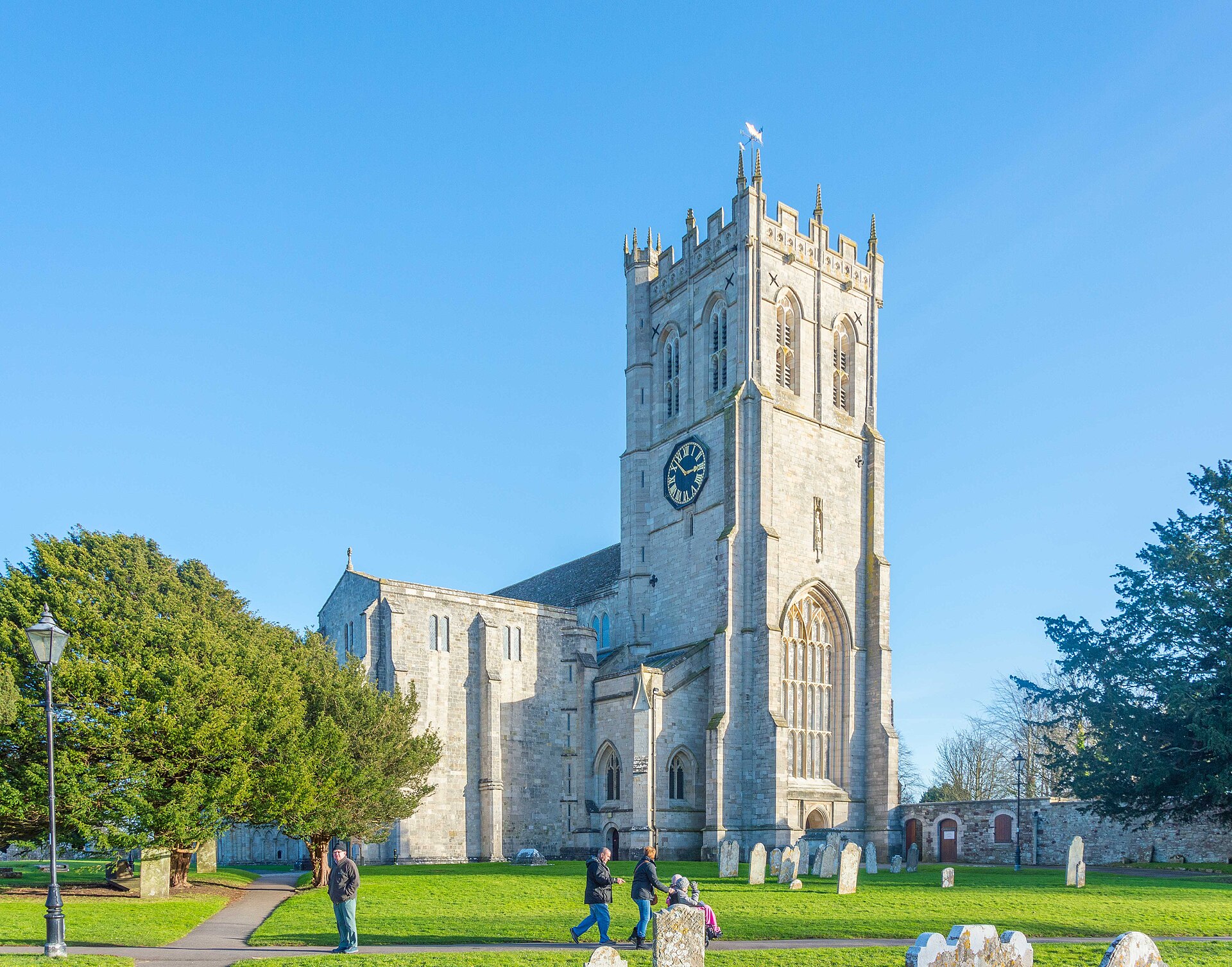 Christchurch Priory in the medieval town of Christchurch